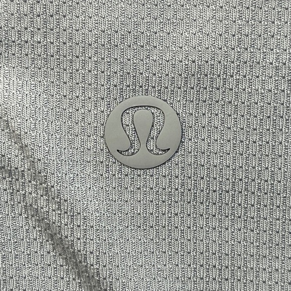 Lululemon Metal Vent Tech Henley Long Sleeve Button Snap Shirt Gray Men's Large - Picture 2 of 7